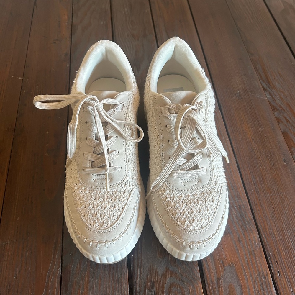 Dolce vita tennis : size 9: worn one time, like brand new